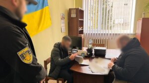 На Хмельниччині керівник фонду привласнив понад мільйон донатів на ЗСУ
