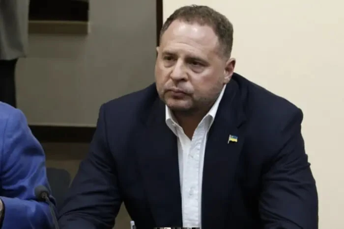 Politico: Корупційний скандал у Києві загрожує прагненню Зеленського до ЄС