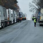 Заборона на імпорт агропродукції з України: 3 члени ЄС ввели блокаду
