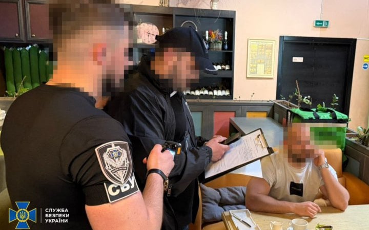 СБУ ОГП і ДБР викрили двох посадовців БЕБ на вимаганні хабарів