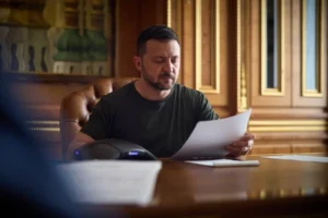 Зеленський ввів санкції проти російських мобільних операторів та інтернет-провайдерів