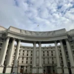 Зеленський звільнив послів України у чотирьох країнах