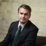 Хто замовив преміальне таксі для Кравченка? Нові деталі його виїзду з України
