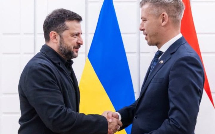 Петер Мадяр підтримав транзит українського зерна через Угорщину