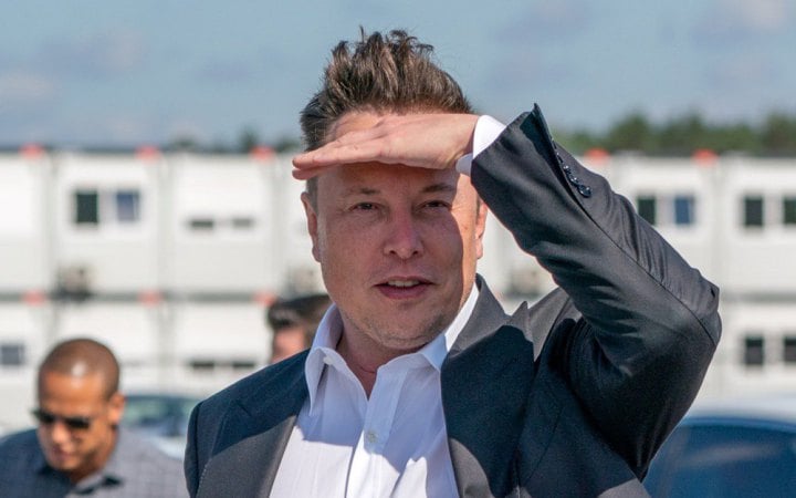 Ілон Маск розглядає обєднання Tesla і SpaceX в одну компанію
